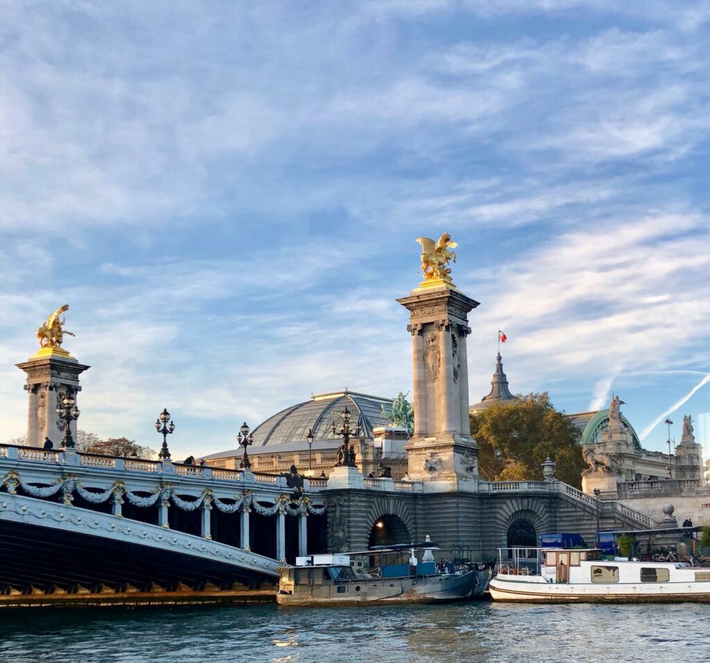 Champagne Cruise on the Seine River (2)