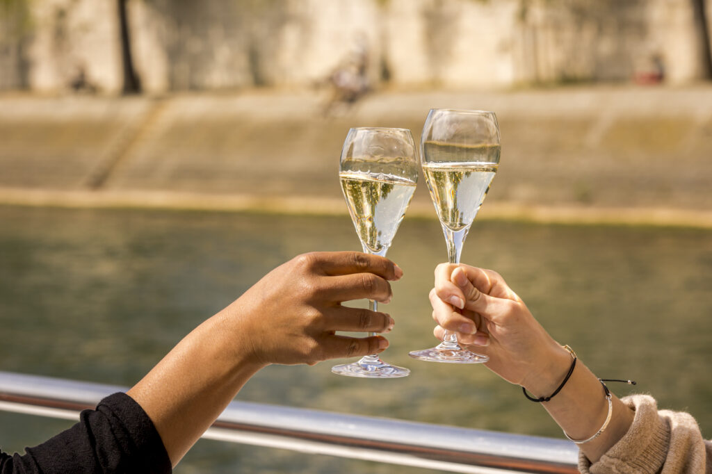 Champagne Cruise on the Seine River (4)